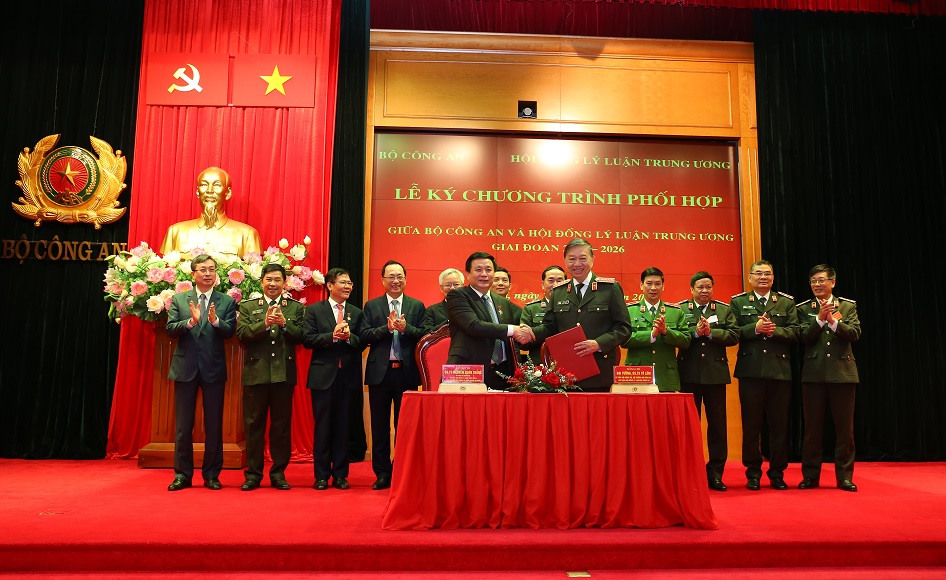 Đổi mới, nâng cao hiệu quả công tác lý luận Công an nhân dân trong tình hình mới